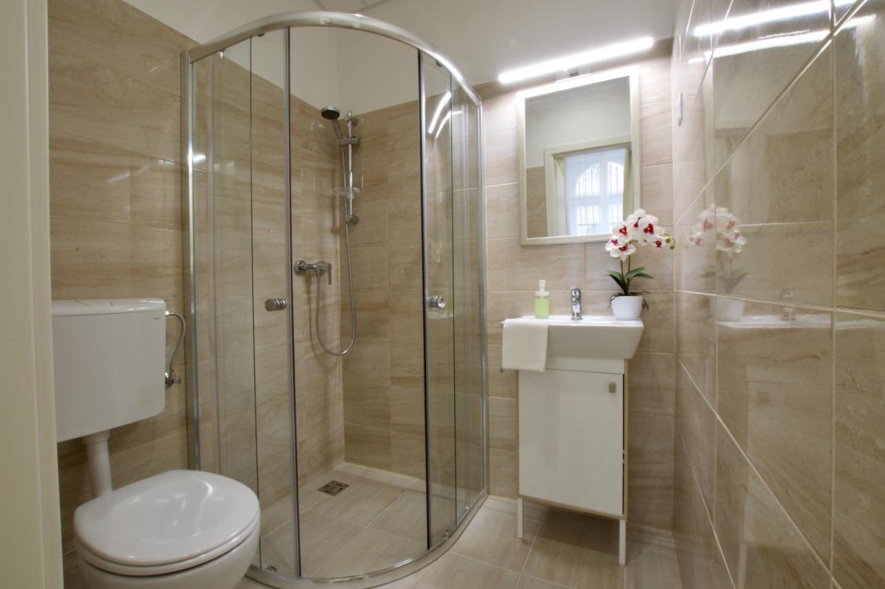 St King 11 By Hi5 Apartments Budapest Esterno foto